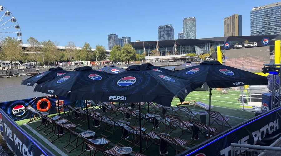 Pop up bar for a floating event with Pepsi on the Yarra River